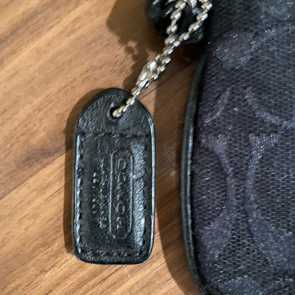 Coach wristlet - Picture 2 of 2